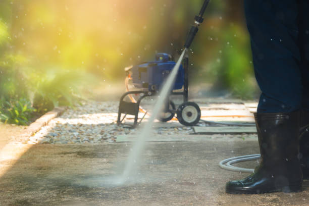 Best Pool Deck Cleaning  in Orida Ridge, FL